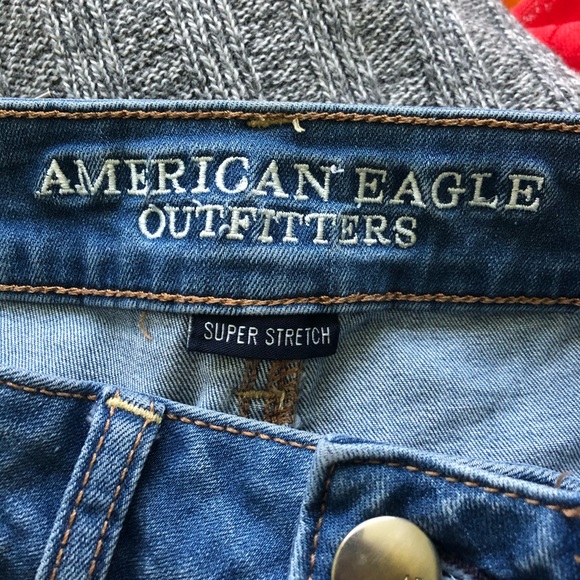 Highwaisted American Eagle Shortie Shorts - Picture 3 of 3
